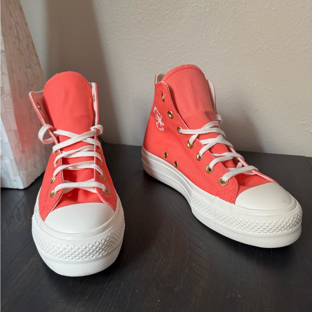 Converse Platform Women's Coral High-Top Sneakers 7.5